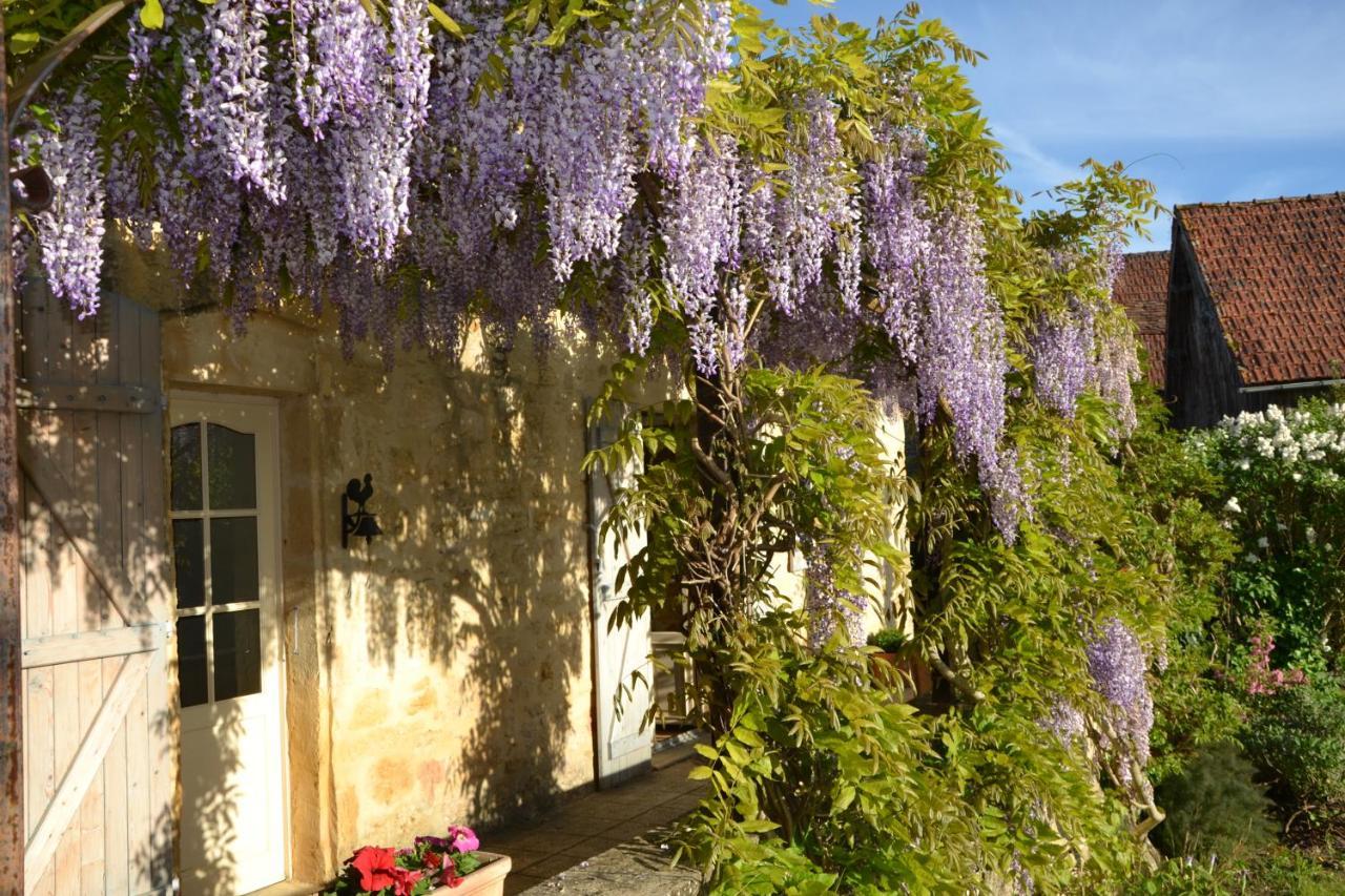 Вилла Le Bonheur Dans Notre Pre Sainte-Mondane Экстерьер фото